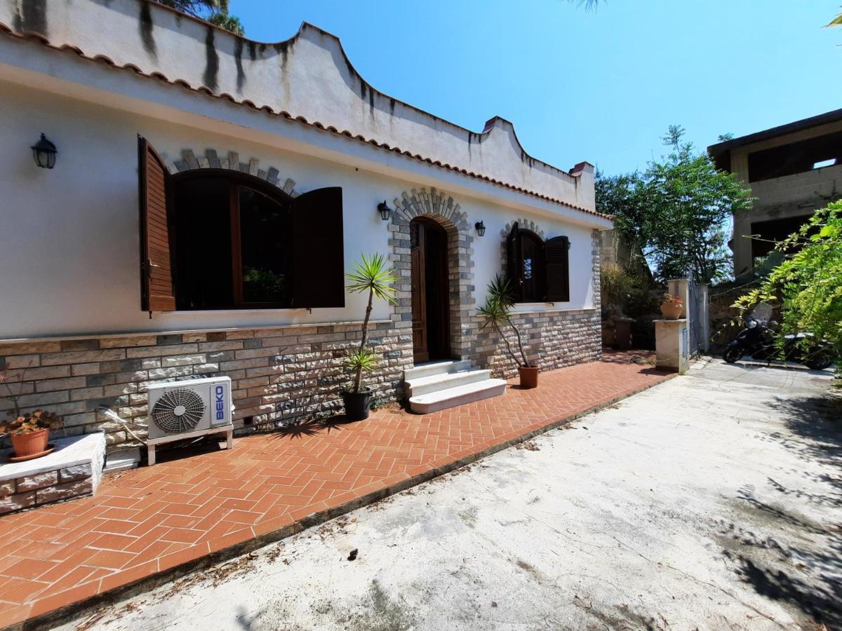 House Baldanza Villa By The Sea Palermo Eksteriør billede